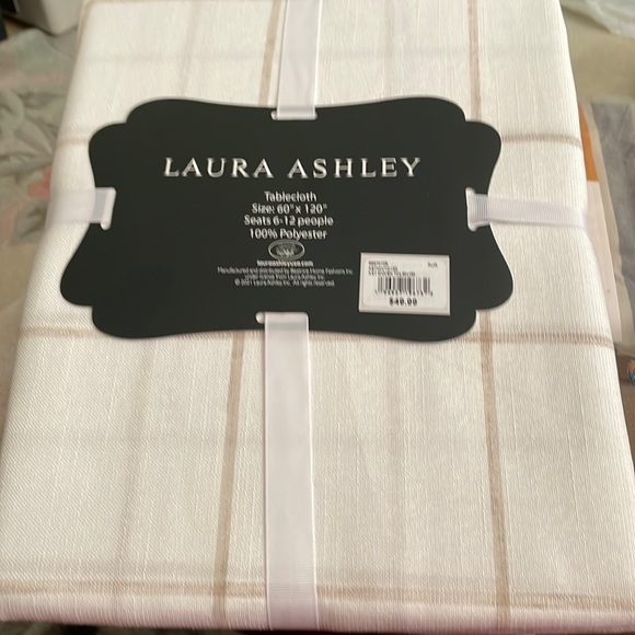Laura Ashley Dining Laura Ashley Tablecloth 6 X 20 Inches Cream